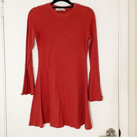 Abercrombie & Fitch Dresses & Skirts - Abercrombie & Fitch A&F long Bell Sleeve Mini Skater Dress Red ribbed M